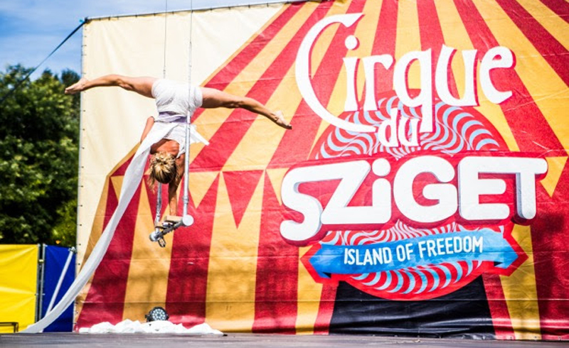 Cirkusz, tánc, színház: műfajok keveredése a Szigeten