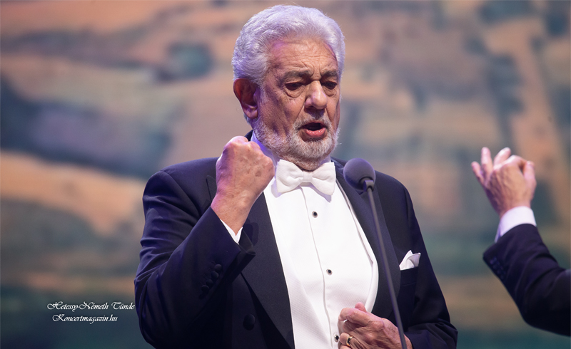 A legnagyobb opera sztár és a legkisebbek – Plácido Domingo koncerten jártunk